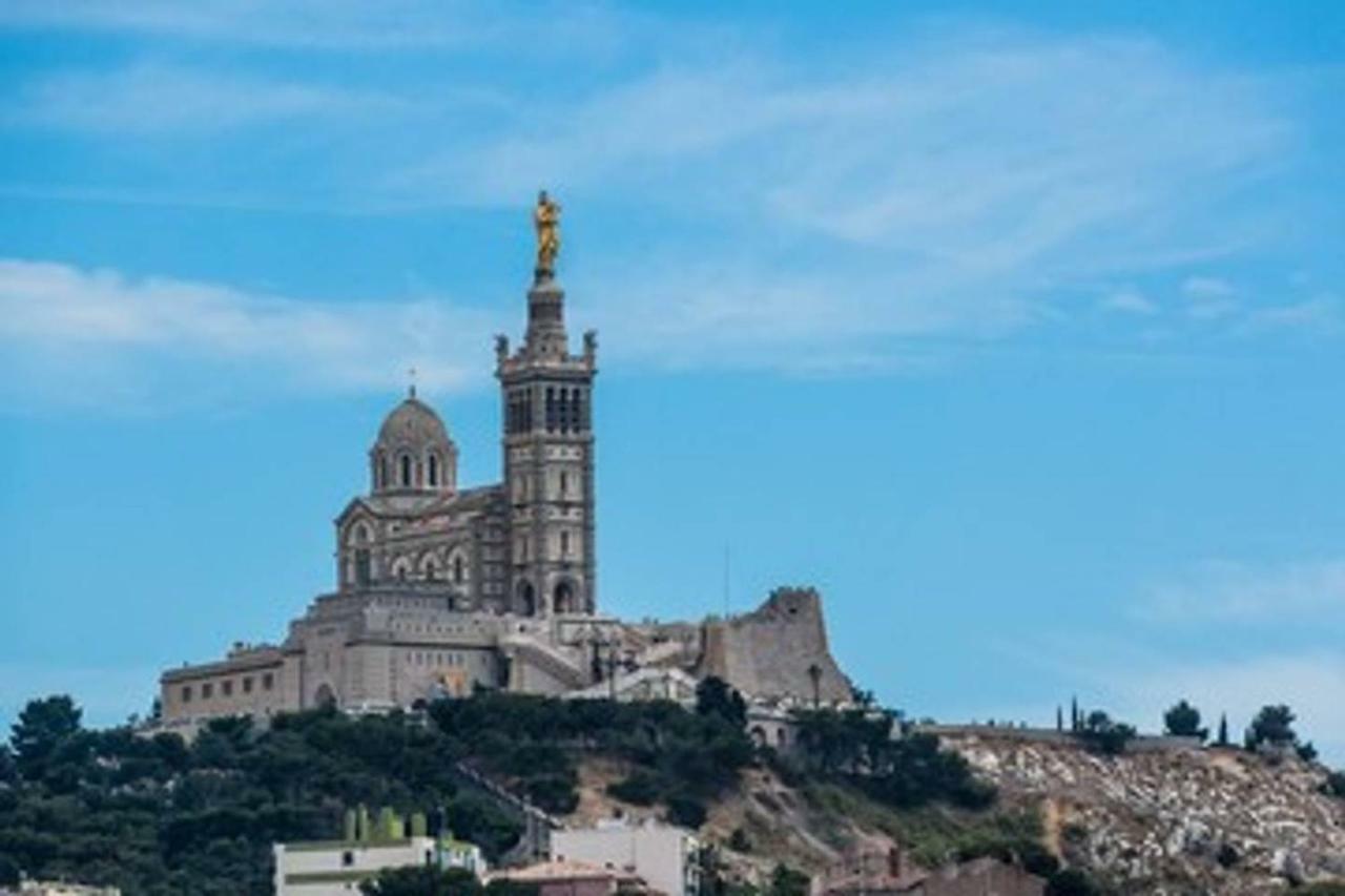 T2 Vue Sur La Basilique De Notre Dame De La Garde Apartment Marseille Luaran gambar